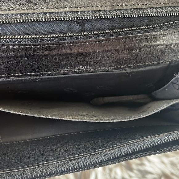 Authentic Christian Dior wallet - Picture 7 of 7